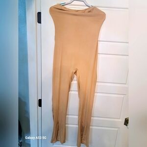 8 strapless rompers with split legs NWOT.1whitexl,2 khaki,2red,1blk,